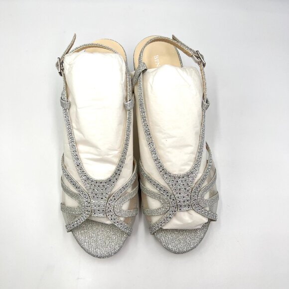 7W 7 WIDE WIDTH Touch Ups Womens Clara Silver‎ Kitten Heels Dress Sandals Shoes - Picture 2 of 15